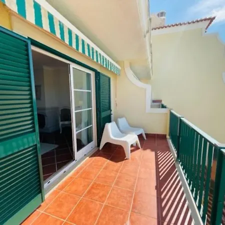 Palm's Tree Apartment Ericeira